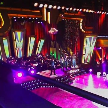 DWTS Barry Manilow rehearsing backstage CBS