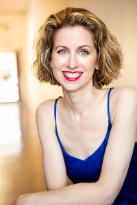 Magi Loucks headshot